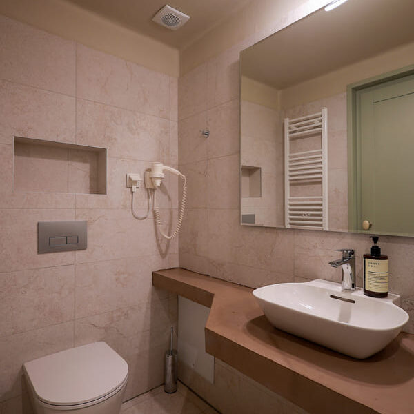 δωμάτιο στον κήπο